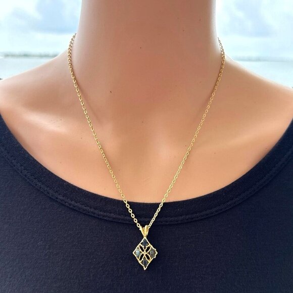 Gold Tone Pendant Necklace 18 Inch Length - Picture 2 of 6